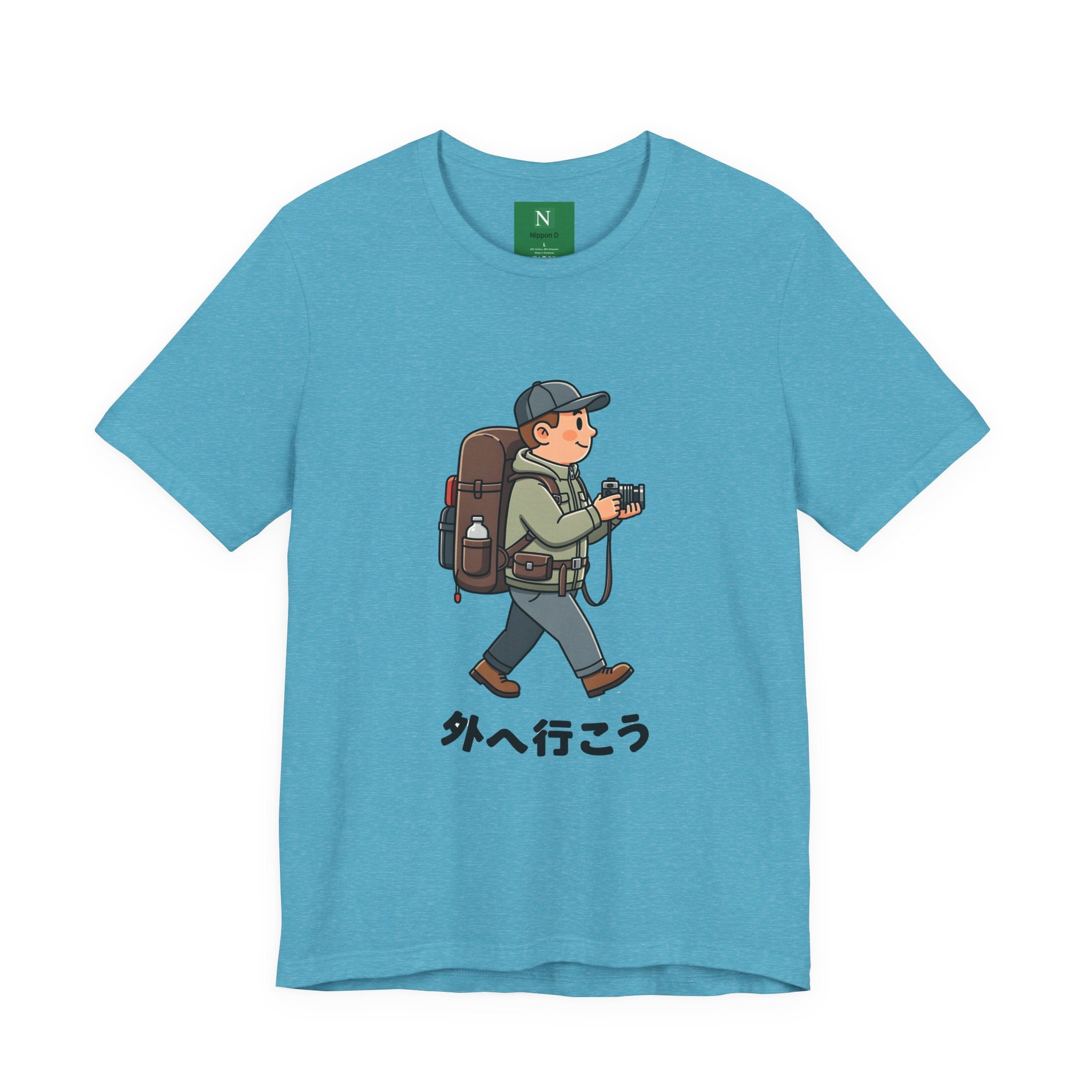 Adventure Photographer Tee — Japanese “外へ行こう” Hiker Graphic T-Shirt