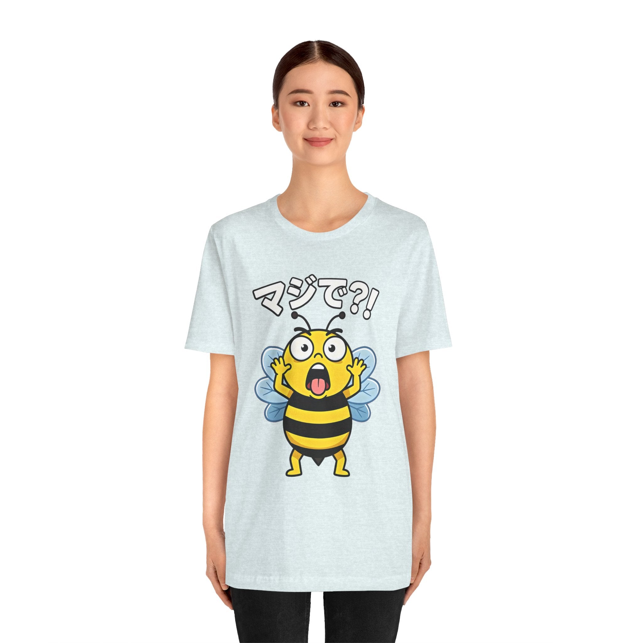 Surprised Bee Tee – マジで?! Cute Japanese Cartoon Graphic T-Shirt