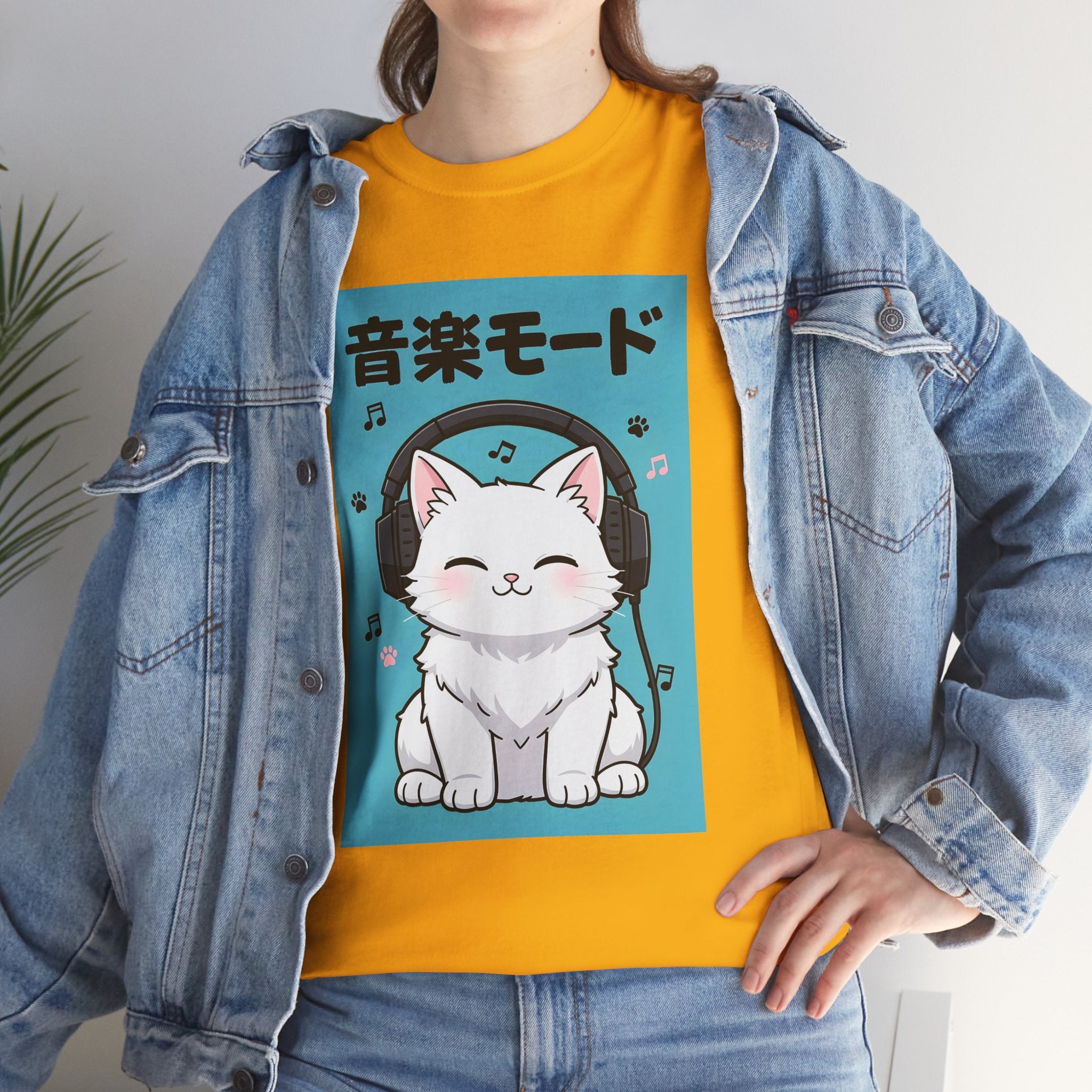 Music Mode Cat T-Shirt — Cute Headphone Kitten Tee (Japanese Text)