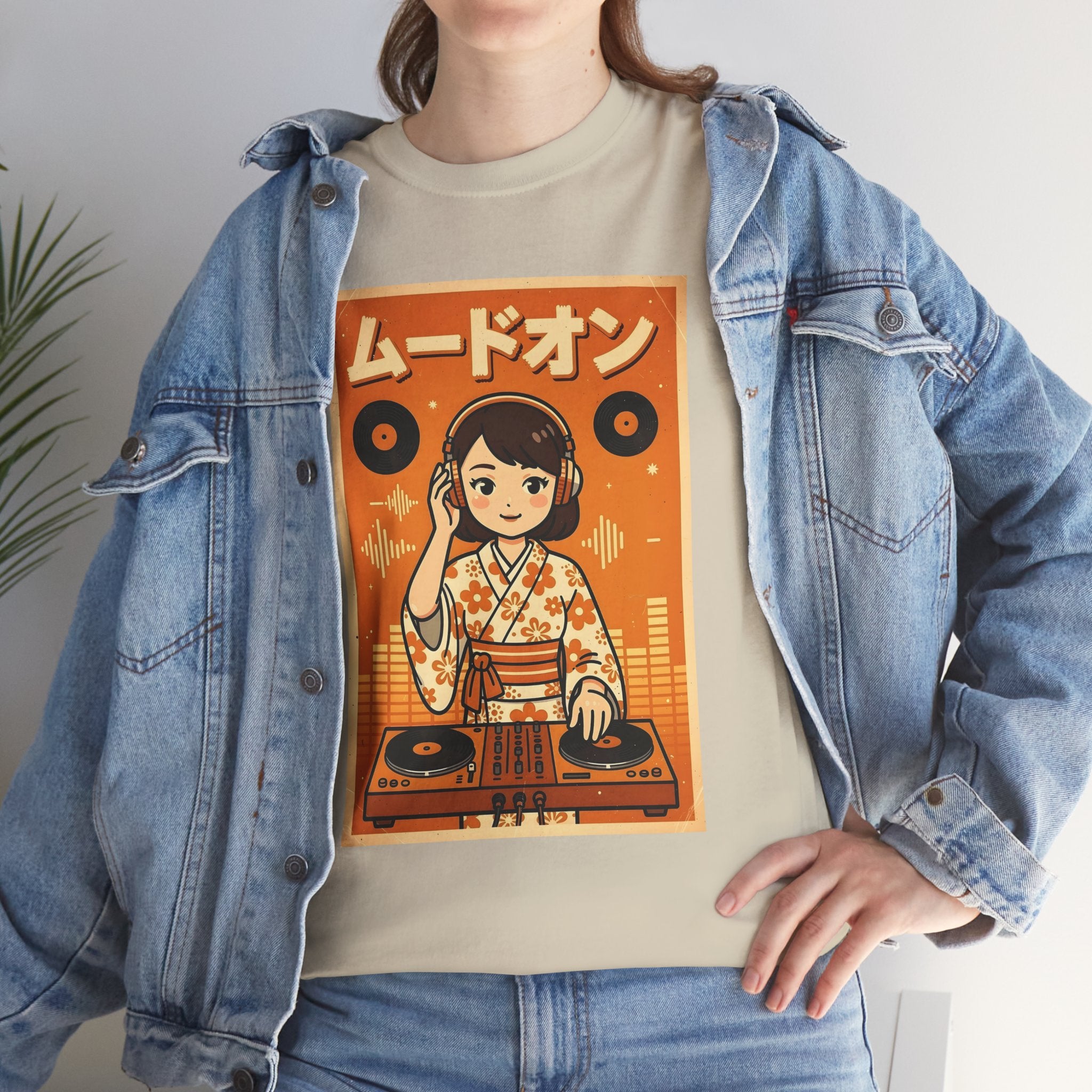 DJ Kimono T‑Shirt — Retro Japanese Anime Vinyl DJ Graphic Tee
