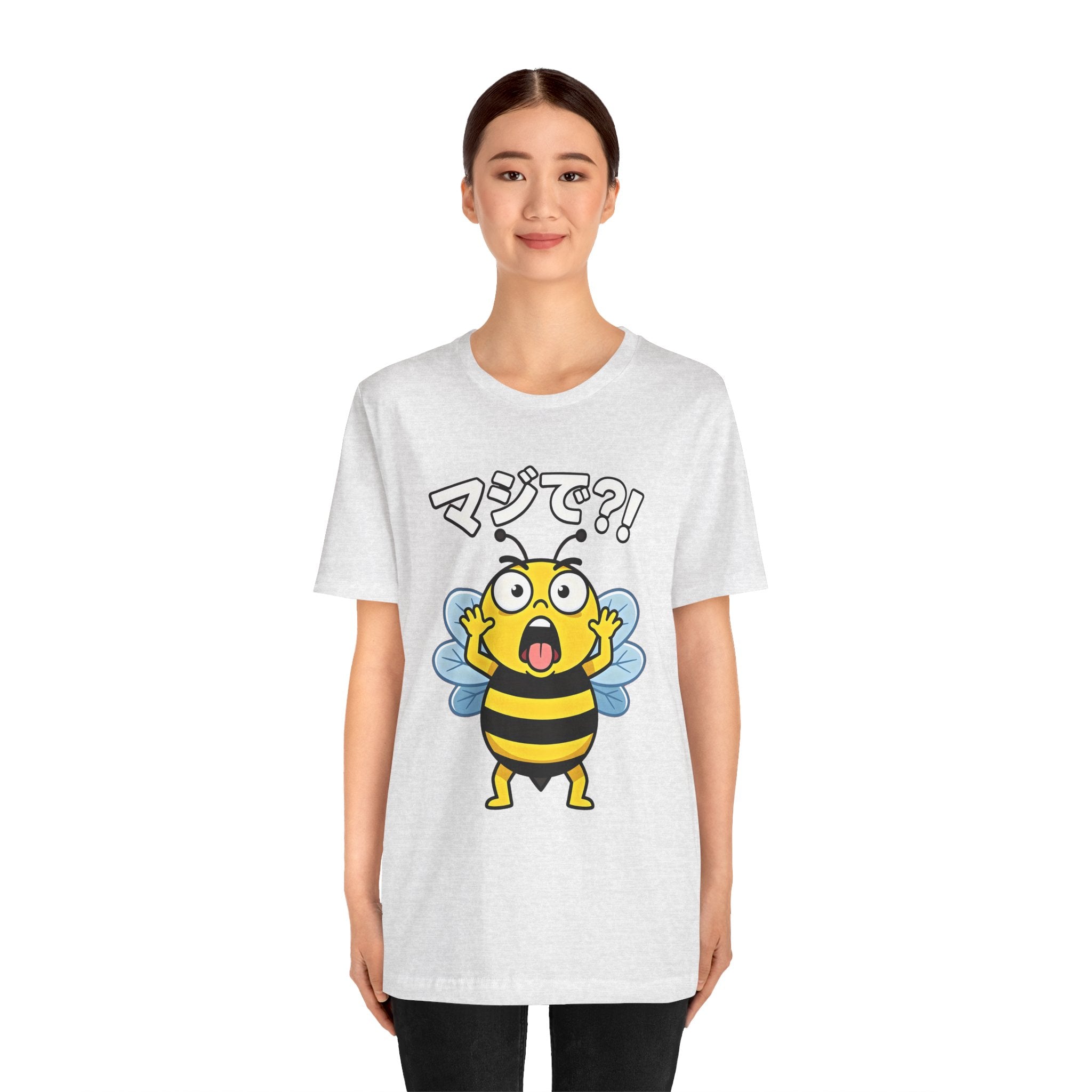 Surprised Bee Tee – マジで?! Cute Japanese Cartoon Graphic T-Shirt