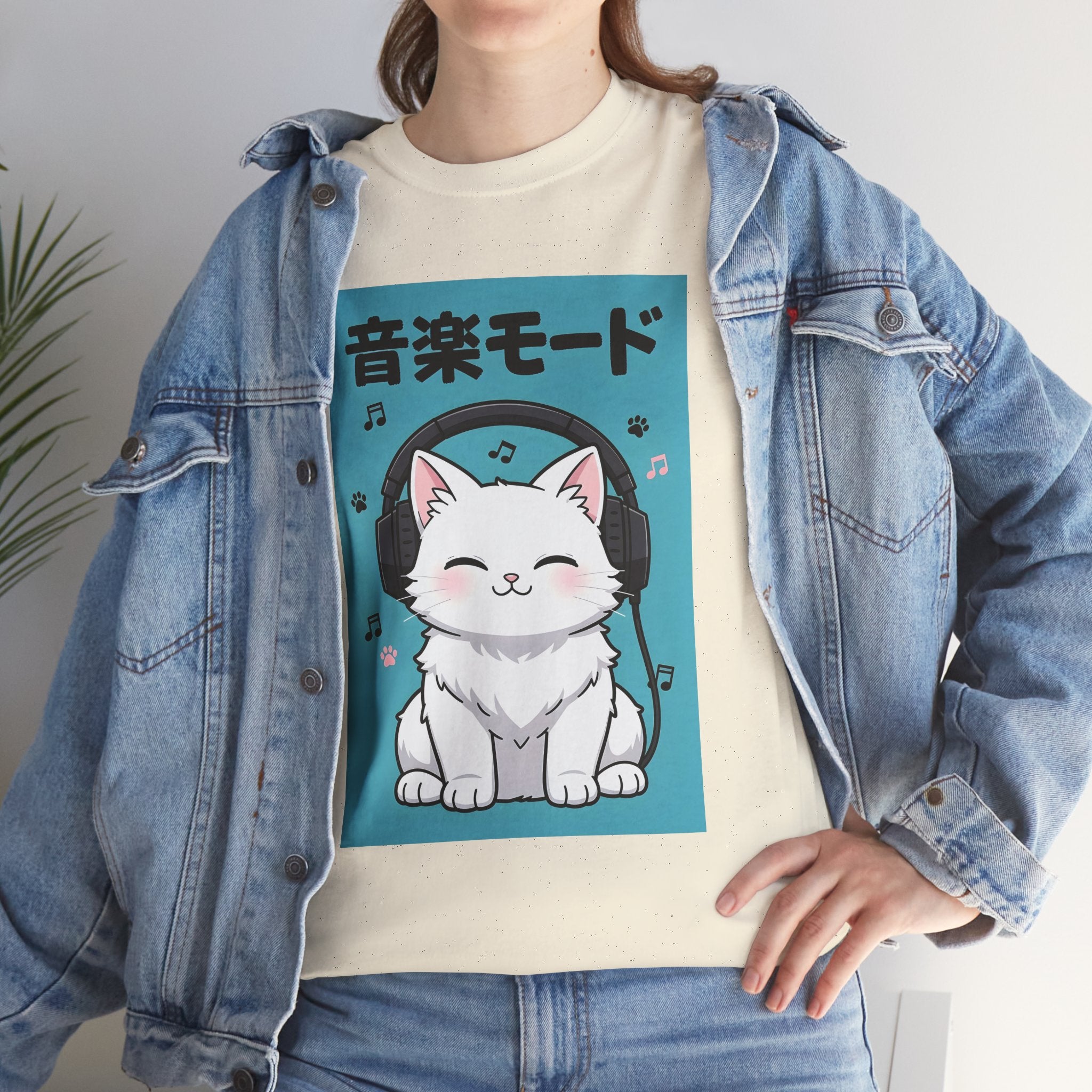 Music Mode Cat T-Shirt — Cute Headphone Kitten Tee (Japanese Text)