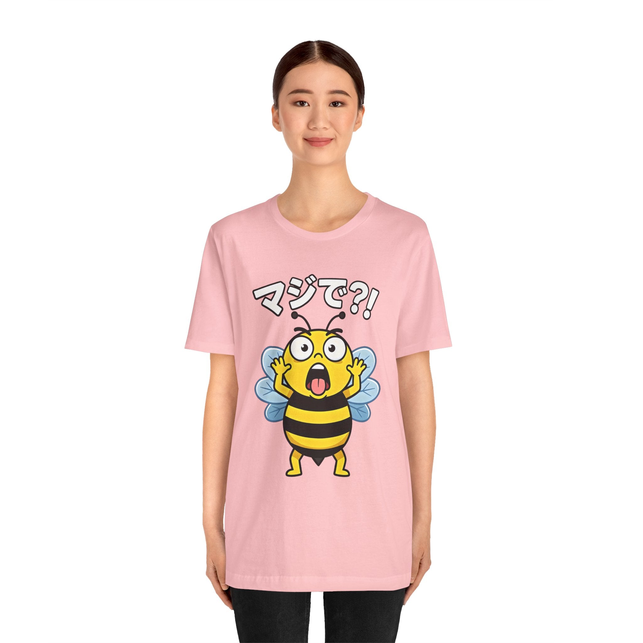 Surprised Bee Tee – マジで?! Cute Japanese Cartoon Graphic T-Shirt