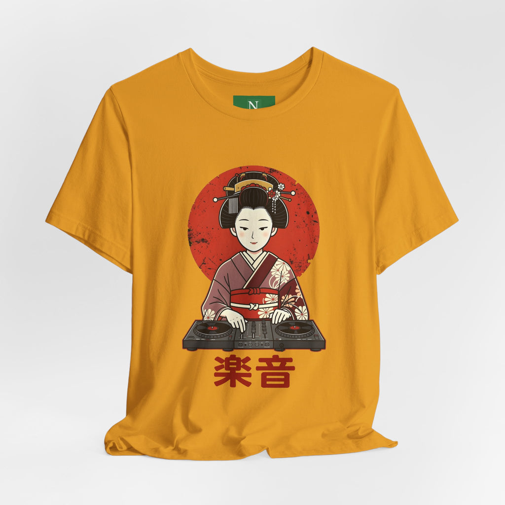 Geisha DJ T-Shirt — Japanese Vinyl Turntable Tee with '楽音' (Music) Design