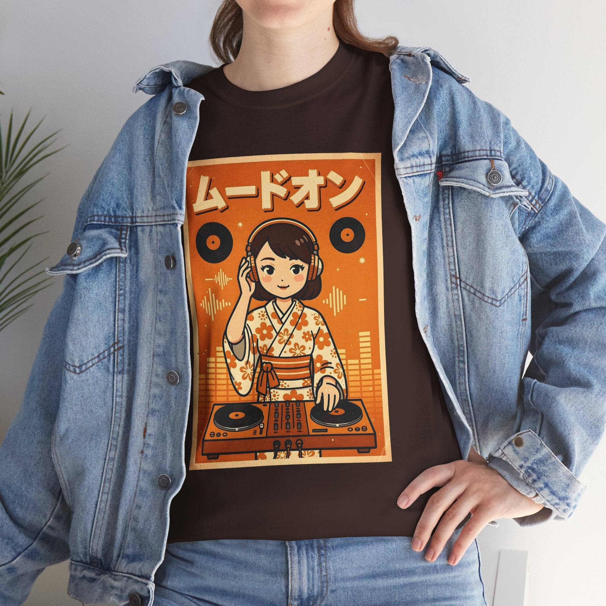 DJ Kimono T‑Shirt — Retro Japanese Anime Vinyl DJ Graphic Tee