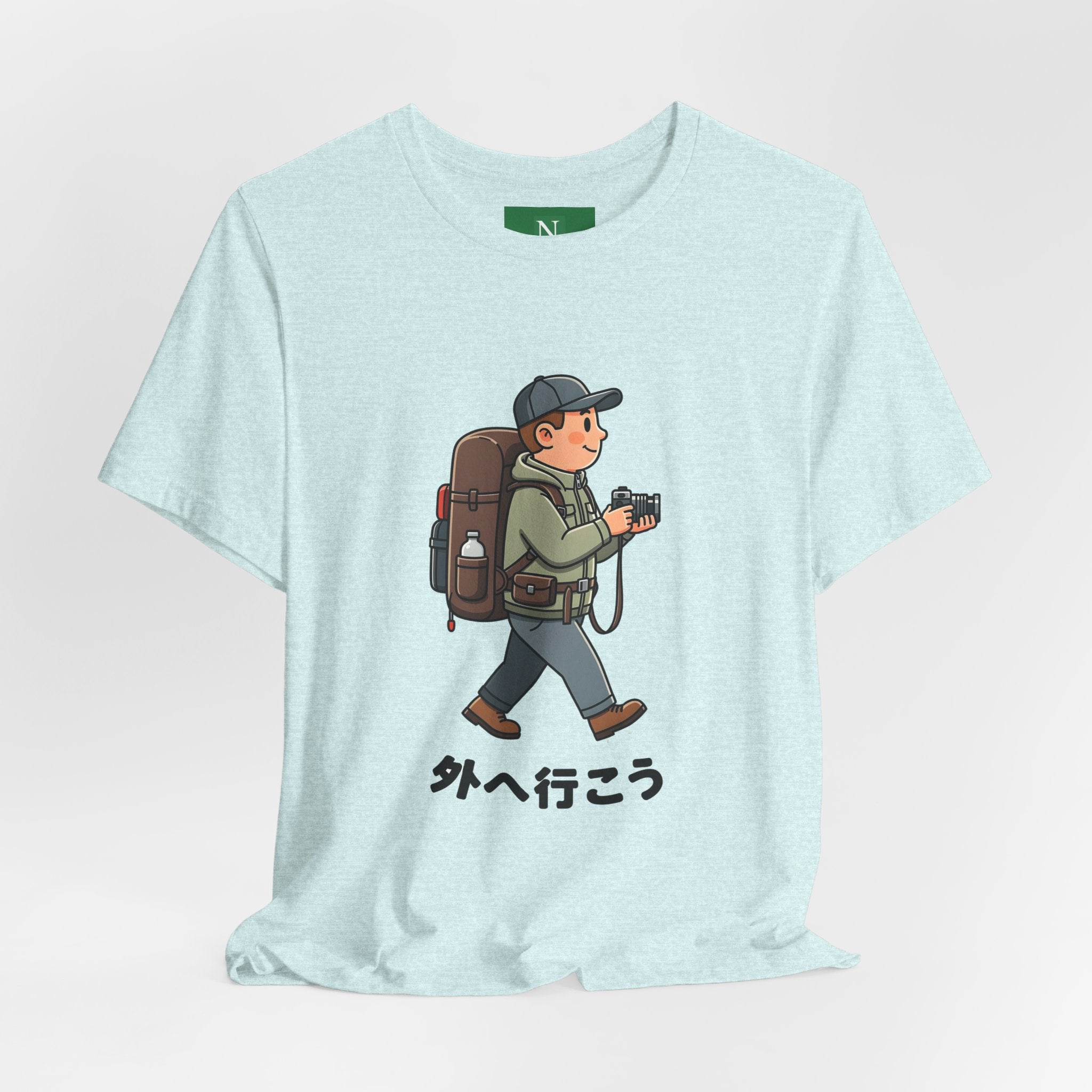 Adventure Photographer Tee — Japanese “外へ行こう” Hiker Graphic T-Shirt